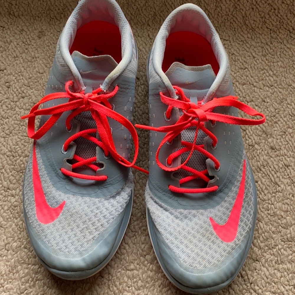 Nike shoes